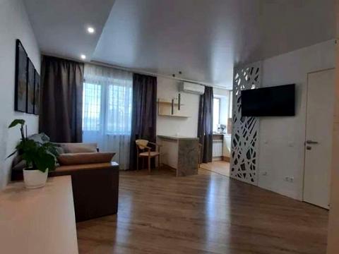 квартира за адресою Академіка Навашина вул., 9