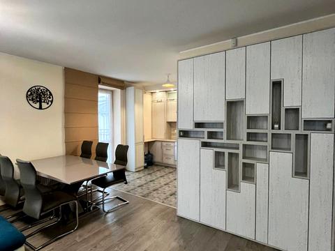 квартира за адресою Джерельна вул., 93