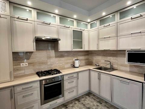 квартира за адресою Джерельна вул., 93