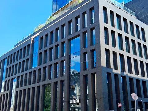 коммерческая по адресу Вячеслава Липинского ул., 4