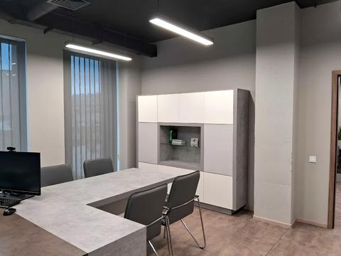 комерційна за адресою В'ячеслава Липинського вул., 4