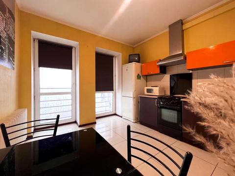 квартира за адресою Юрія Литвинського вул. (Російська), 64