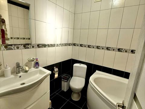 квартира за адресою Сергія Барсукова вул. (Федоренка), 23