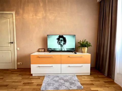 квартира за адресою Добровольців пров., 2