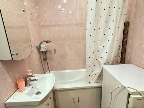 квартира за адресою Добровольців пров., 2