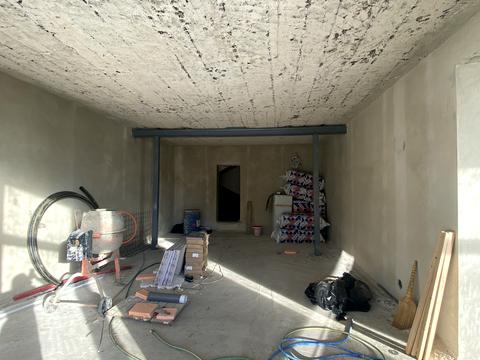 комерційна за адресою Василя Сухомлинського вул., 1