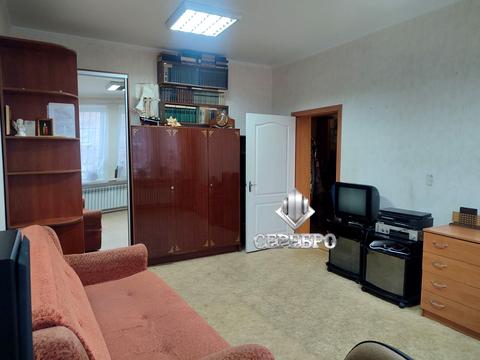 квартира за адресою Тенісна вул., 5