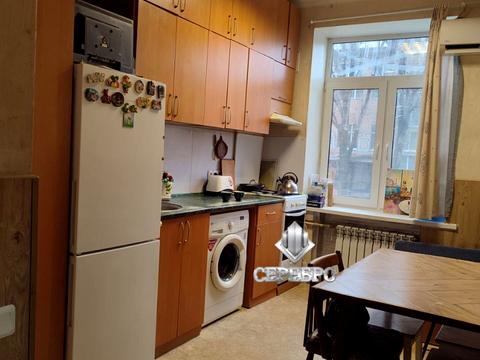 квартира за адресою Тенісна вул., 5