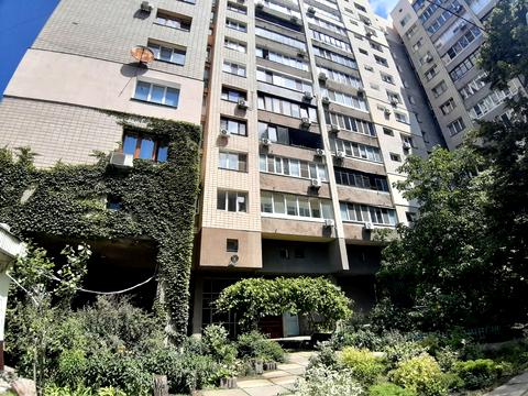 квартира за адресою Михайла Омеляновича-Павленка вул. (Суворова), 11