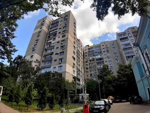 квартира за адресою Михайла Омеляновича-Павленка вул. (Суворова), 11