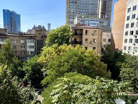 квартира за адресою Назарівська вул. (Вєтрова), 7-Б