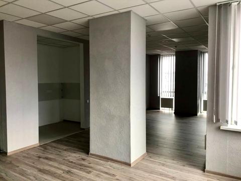 комерційна за адресою Мечникова вул., 19