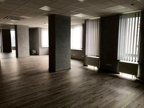 комерційна за адресою Мечникова вул., 19