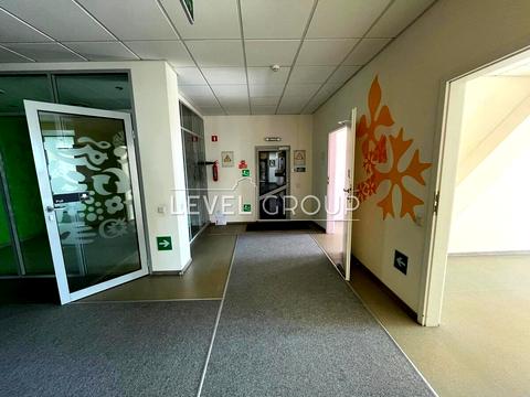 комерційна за адресою Київ, Дегтярівська вул., 27 т