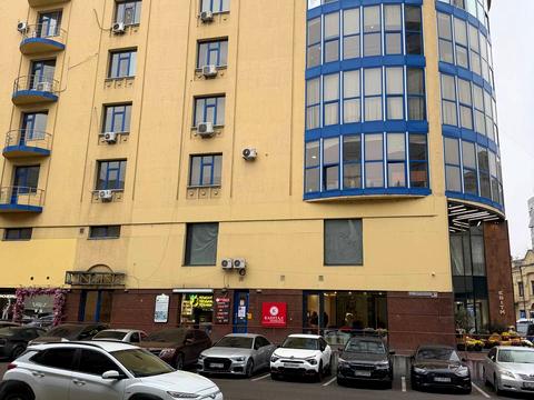 комерційна за адресою Харківська вул., 8-А