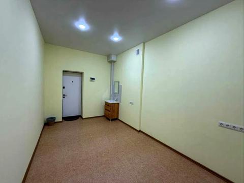 комерційна за адресою Соборна пл. (Жовтнева), 14