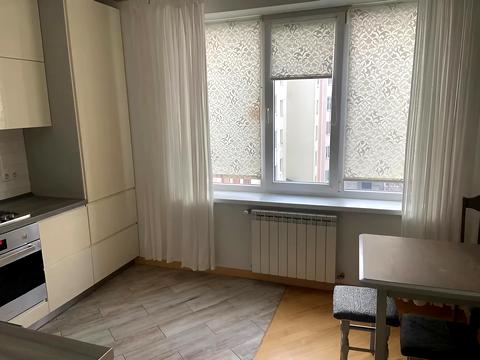 квартира за адресою Тролейбусна вул., 28