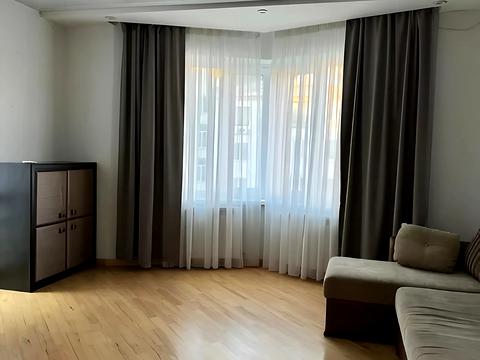 квартира за адресою Тролейбусна вул., 28