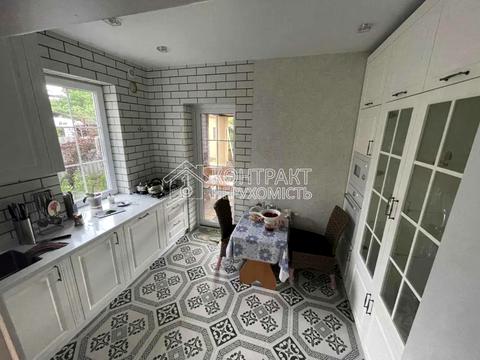 будинок за адресою Джерельна вул.