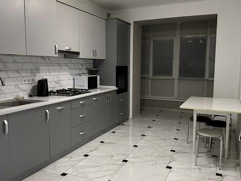 квартира за адресою Південний бульв., 20