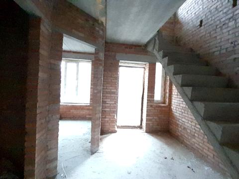 будинок за адресою Леоніда Каденюка пров.