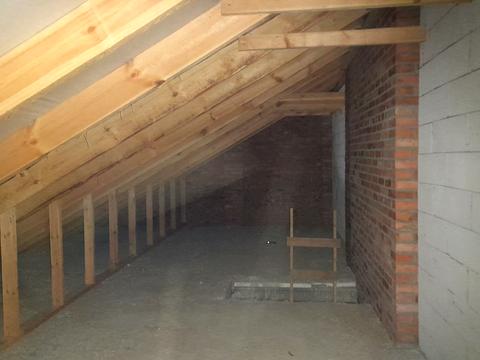 будинок за адресою Леоніда Каденюка пров.