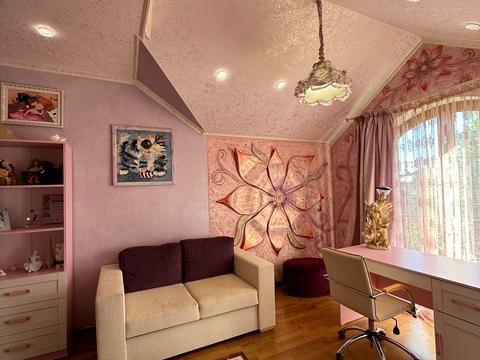 будинок за адресою Набережна вул.