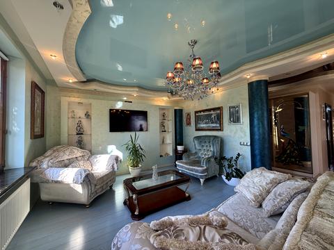 будинок за адресою Набережна вул.