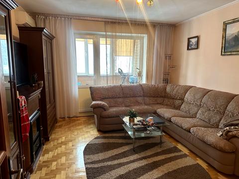 квартира за адресою Коновальця вул., 11