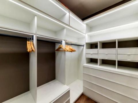 квартира за адресою Київ, Набережно-Рибальська дорога вул., 9