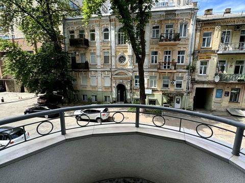 квартира за адресою Київ, Олександра Кониського вул., 76-78