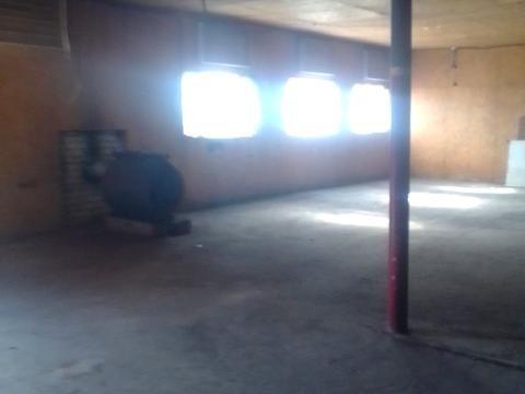 комерційна за адресою Широка, 1