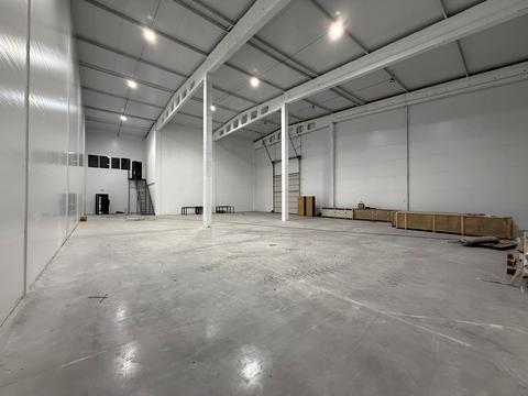 комерційна за адресою Центральна, 10