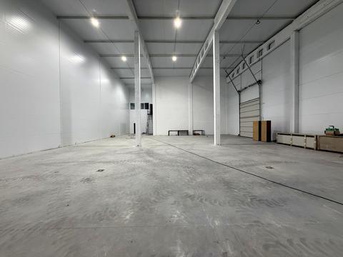 комерційна за адресою Центральна, 10