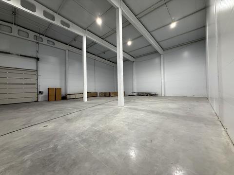 комерційна за адресою Центральна, 10