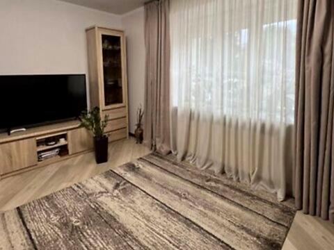 квартира за адресою Коновальця вул., 15