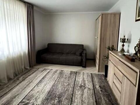 квартира за адресою Коновальця вул., 15