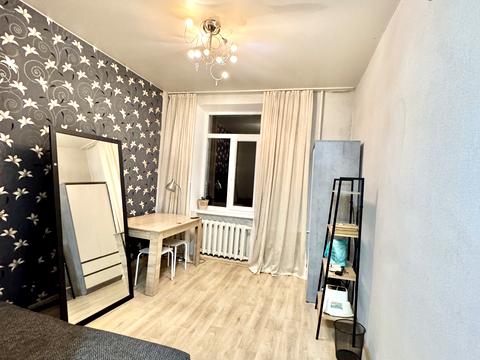 квартира по адресу Героев Небесной Сотни майдан пл. (Руднева), 7