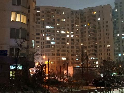 квартира за адресою Миколи Бажана просп., 12