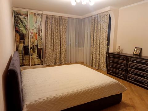 квартира за адресою Миколи Бажана просп., 12