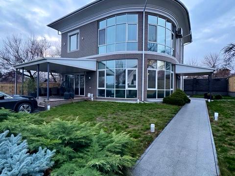 будинок за адресою Марії Заньковецької вул. (Рози Люксембург), 3