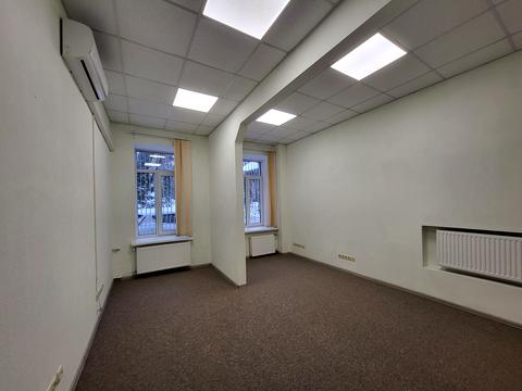 коммерческая по адресу вул. Ярославів Вал, 19