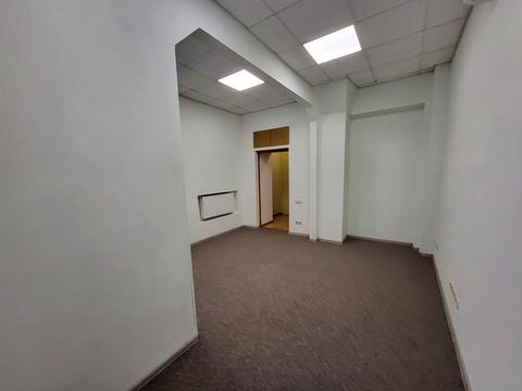 коммерческая по адресу вул. Ярославів Вал, 19