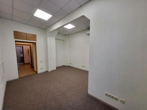 коммерческая по адресу вул. Ярославів Вал, 19