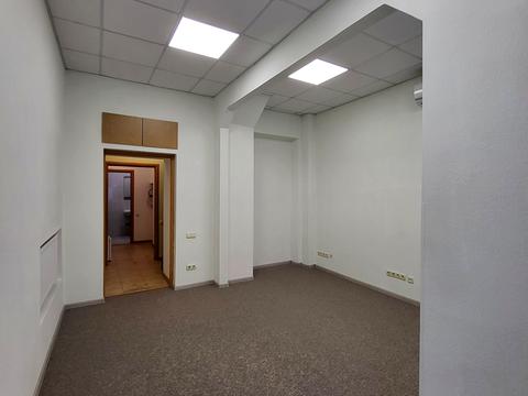 коммерческая по адресу вул. Ярославів Вал, 19