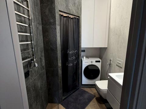 квартира за адресою Під Дубом вул. (Космонавтів), 2