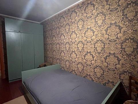 квартира за адресою Космонавтів вул., 8а