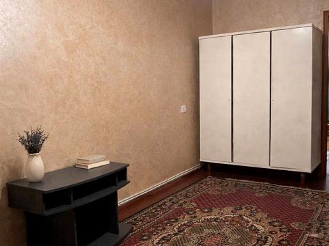 квартира за адресою Космонавтів вул., 8а