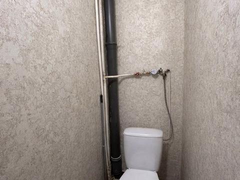 квартира за адресою Космонавтів вул., 8а