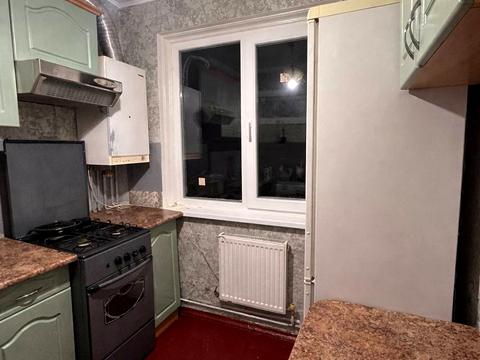 квартира за адресою Космонавтів вул., 8а